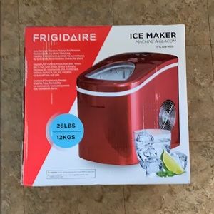 Countertop ice maker